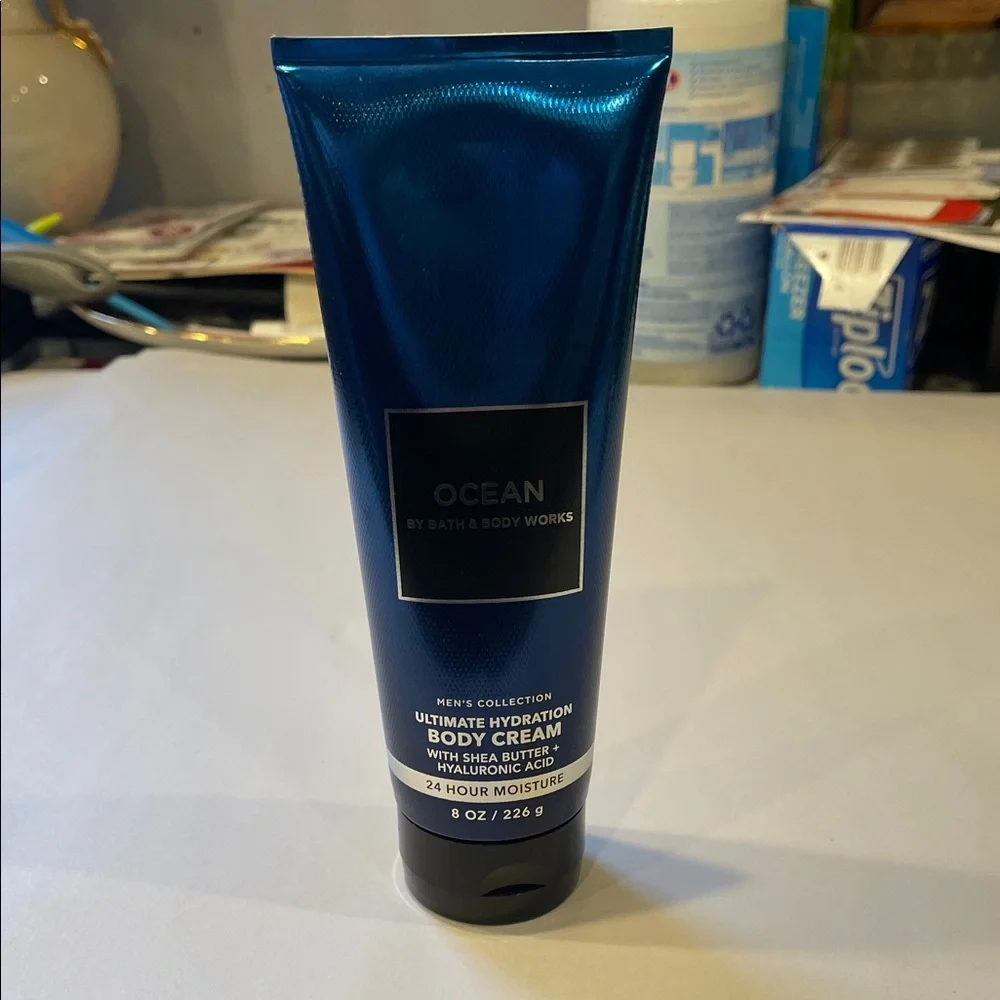 Bath & Body Works Ocean Men’s Ultimate Hydration Body Cream 8 oz – Shea Butter